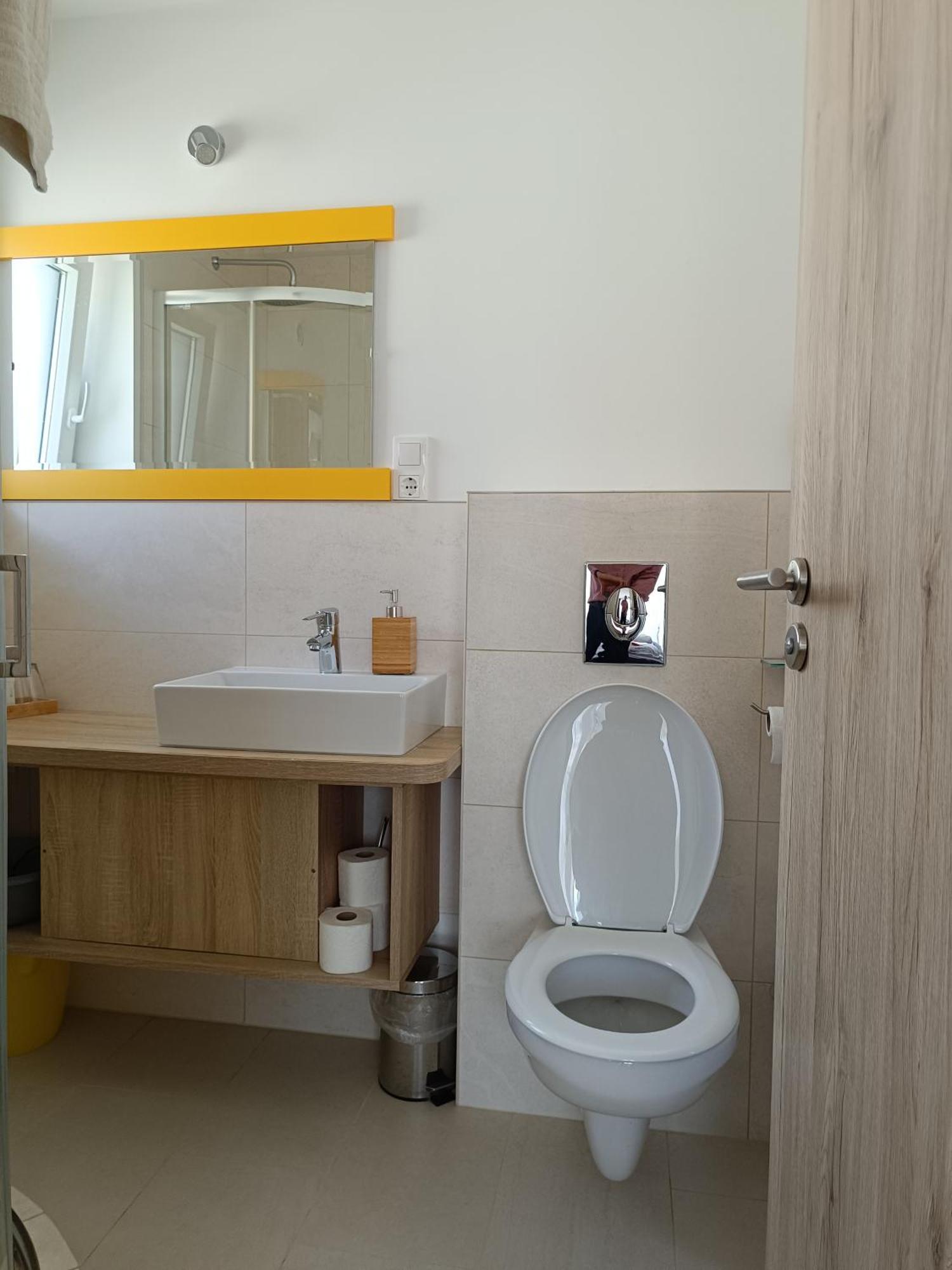 Ujhely Apartmanhaz Siofok Exterior photo