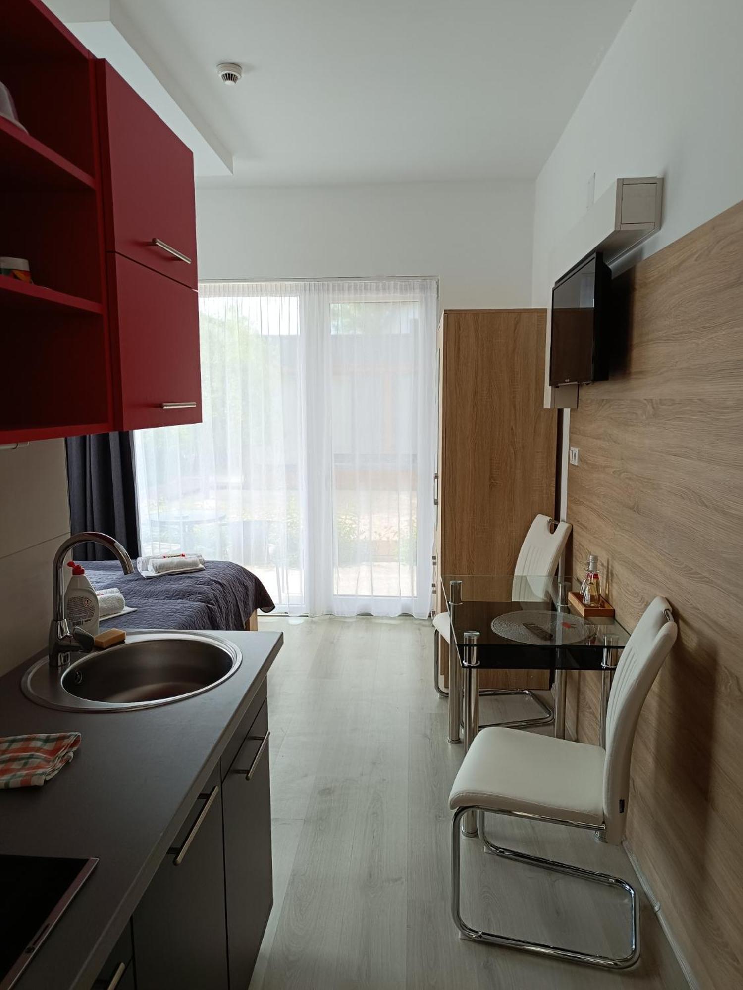 Ujhely Apartmanhaz Siofok Exterior photo