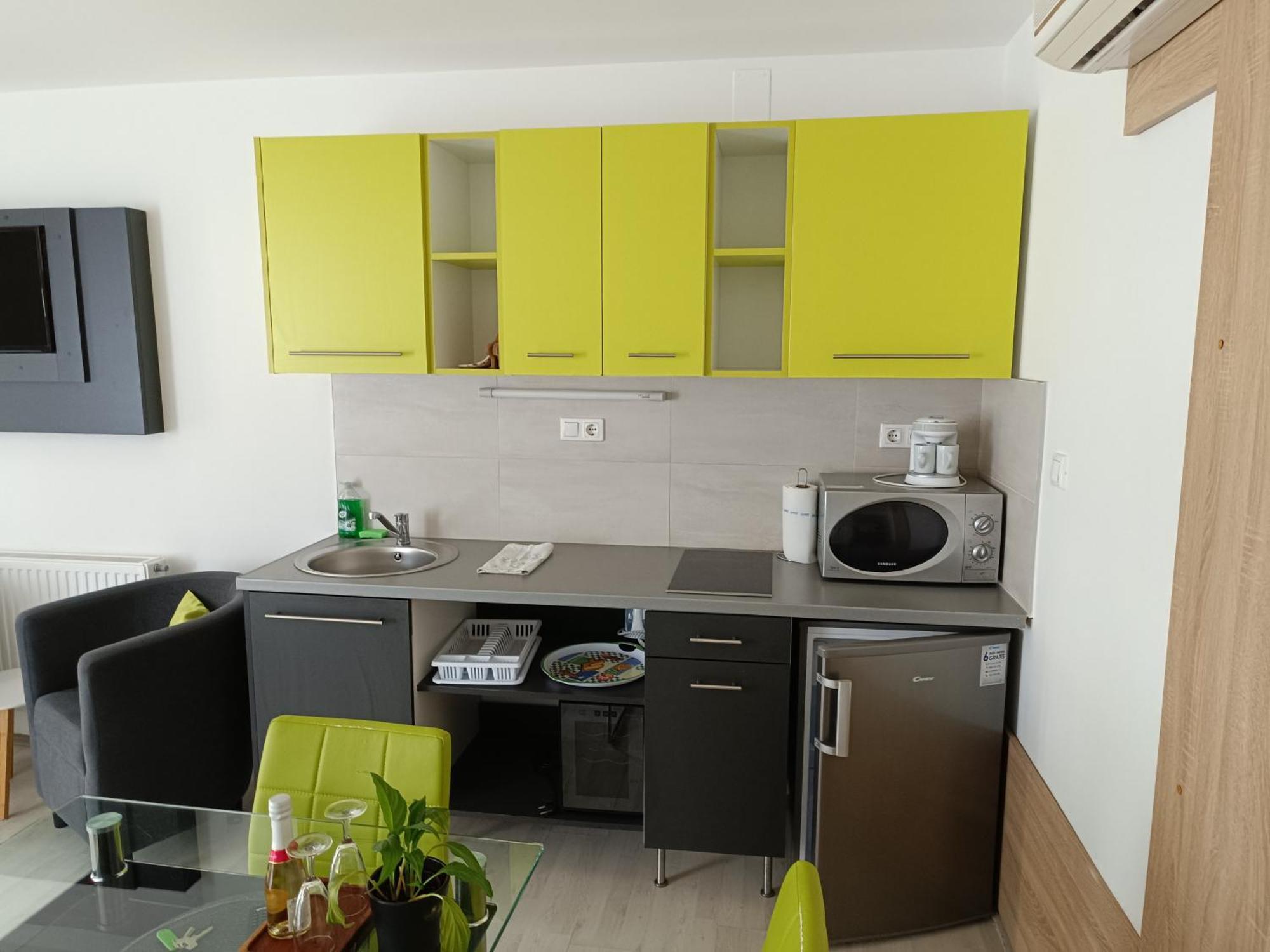 Ujhely Apartmanhaz Siofok Exterior photo