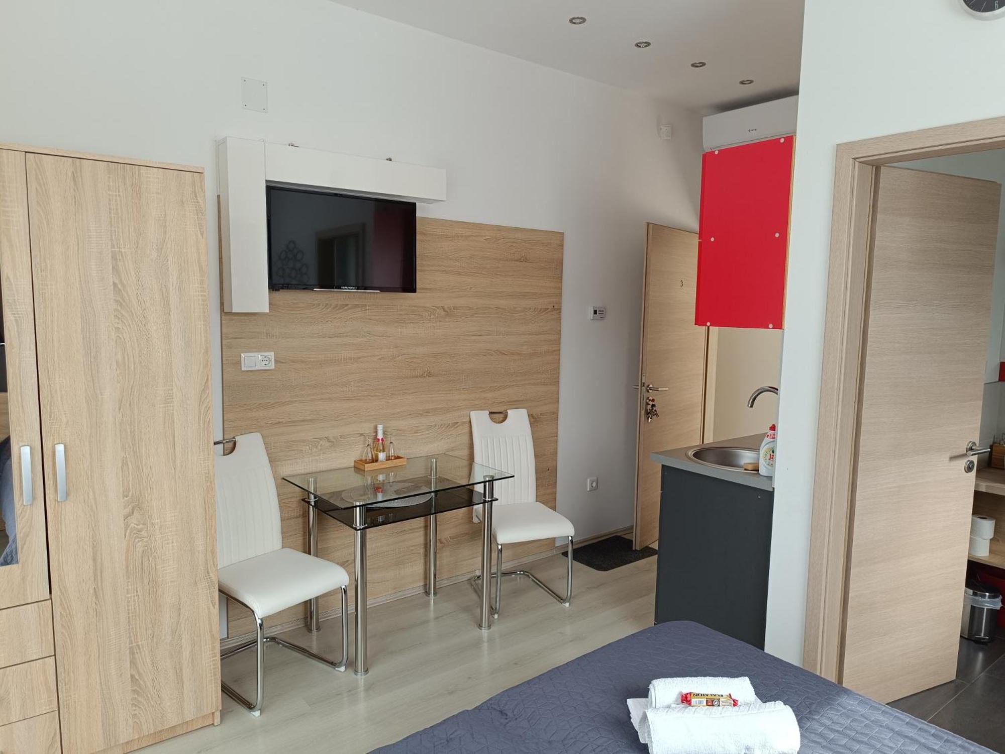 Ujhely Apartmanhaz Siofok Exterior photo
