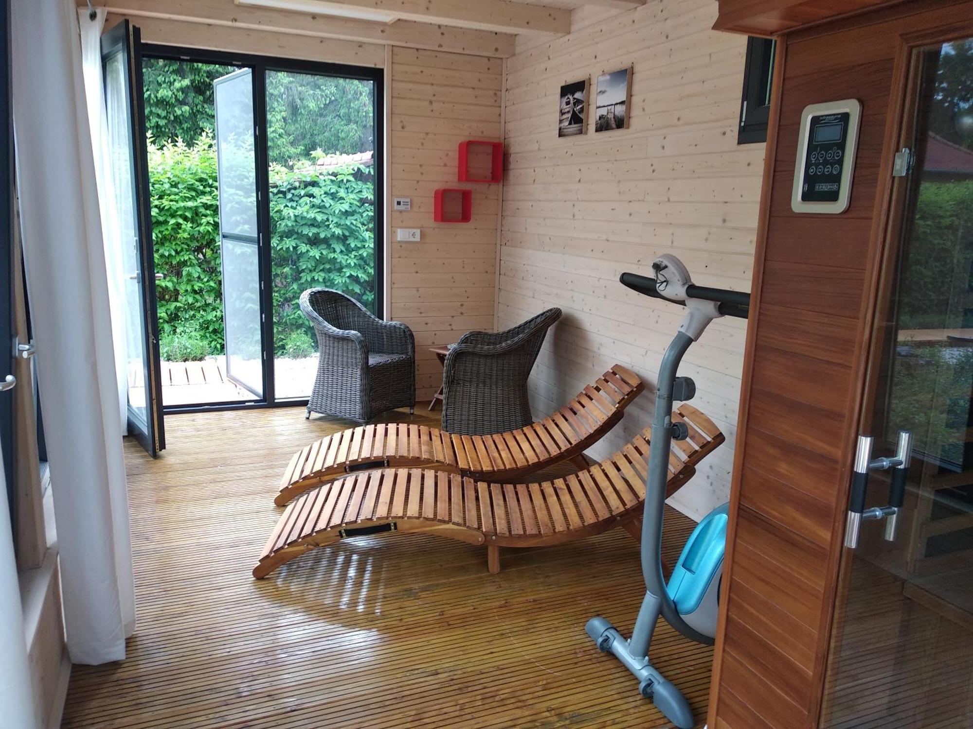 Ujhely Apartmanhaz Siofok Exterior photo