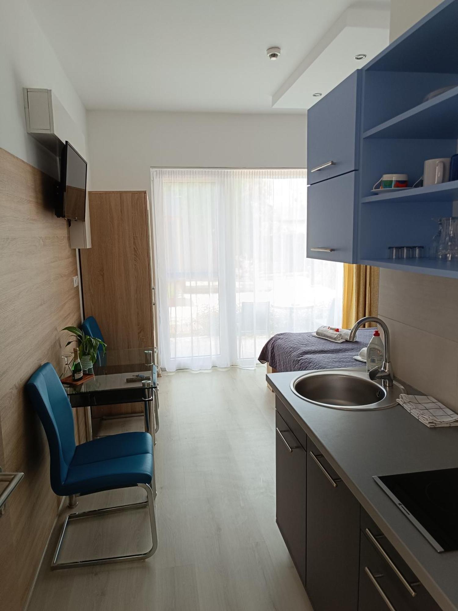 Ujhely Apartmanhaz Siofok Exterior photo
