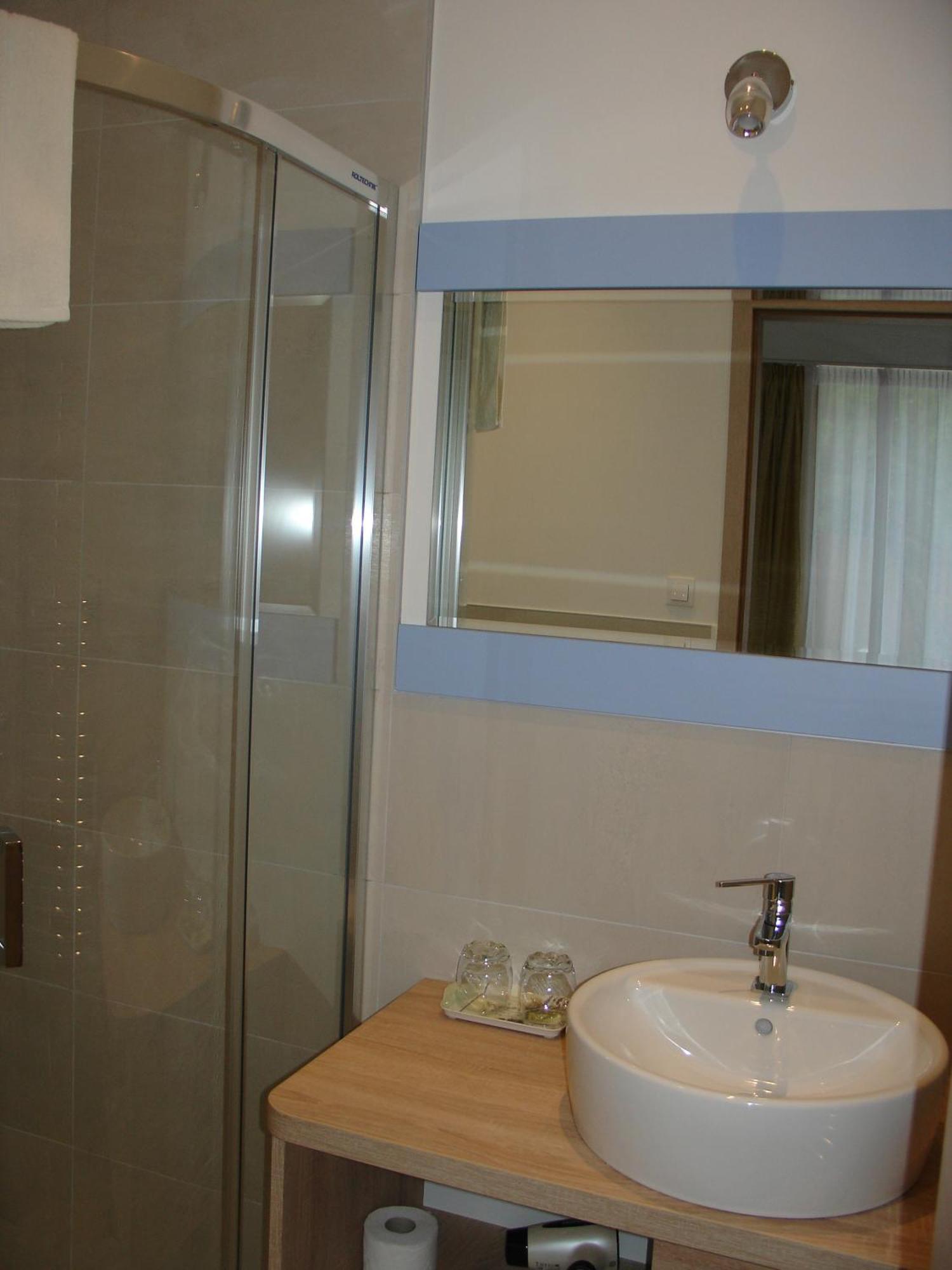 Ujhely Apartmanhaz Siofok Exterior photo